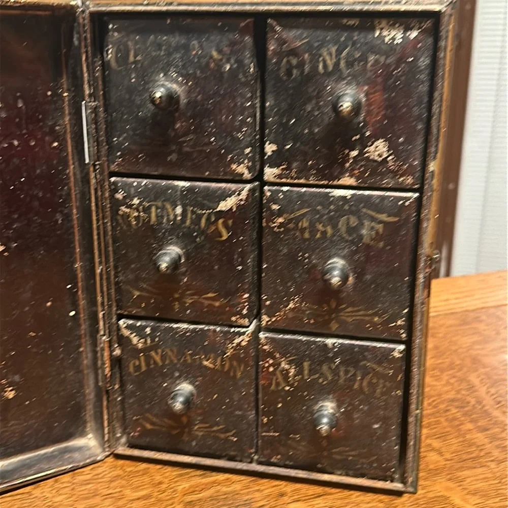 Vintage Spice Cabinet Tin with Grater Primitive Kreamer